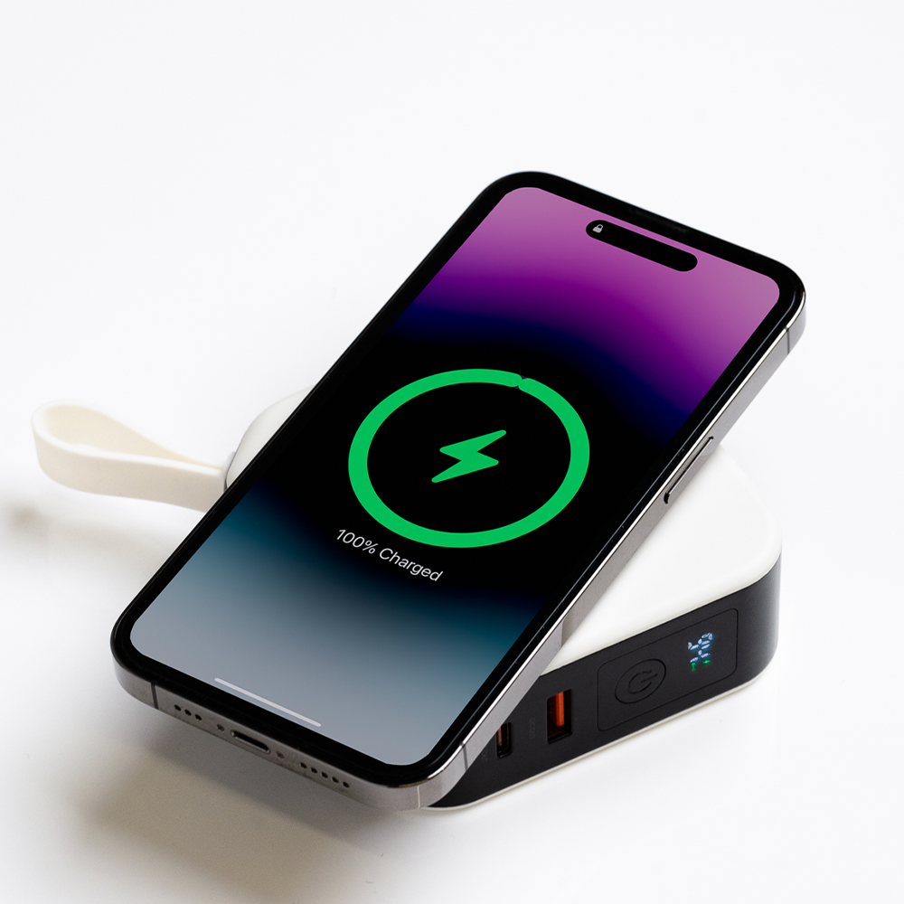 🔥5-in-1 Magnetic Wireless Power Bank with Built-in Cable Prongs（50% OFF）